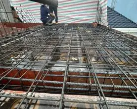 Thép sàn 2 lớp: Quy trình thi công đúng chuẩn chống rung, võng sàn tối đa