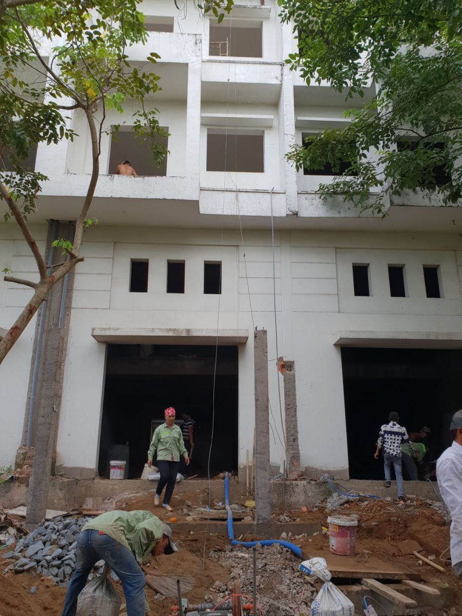 Thi công cột dầm bê tông cốt thép nhà 4 tầng Quận 8