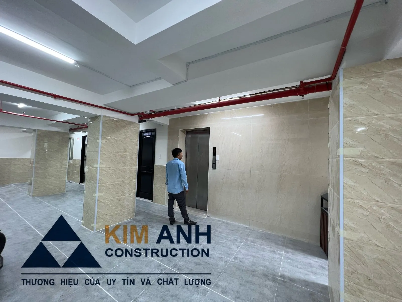 H&igrave;nh ảnh khu vực thang m&aacute;y&nbsp;của&nbsp;c&ocirc;ng tr&igrave;nh đ&atilde; ho&agrave;n th&agrave;nh