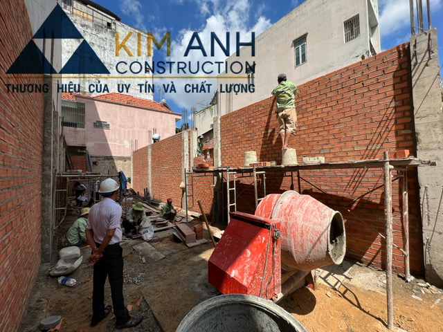 Quá trình xây tường ngăn chia không gian chức năng