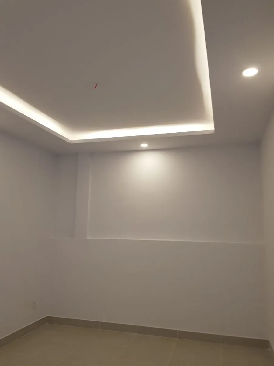 Kh&ocirc;ng gian ph&ograve;ng ngủ tại tầng mới được n&acirc;ng th&ecirc;m