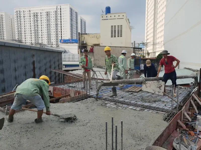 Thi c&ocirc;ng phần th&ocirc; (Khung xương c&ocirc;ng tr&igrave;nh)