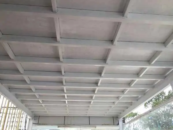 Thi c&ocirc;ng s&agrave;n giả đ&uacute;c g&aacute;c lửng bằng tấm Cemboard khung sắt chịu lực cho nh&agrave; nhỏ hcm