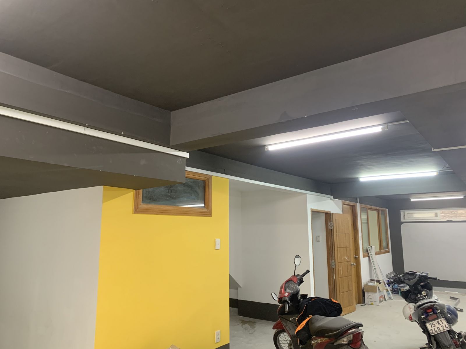 Hoàn thiện trần thạch cao biệt thự Nguyễn Hữu Cảnh