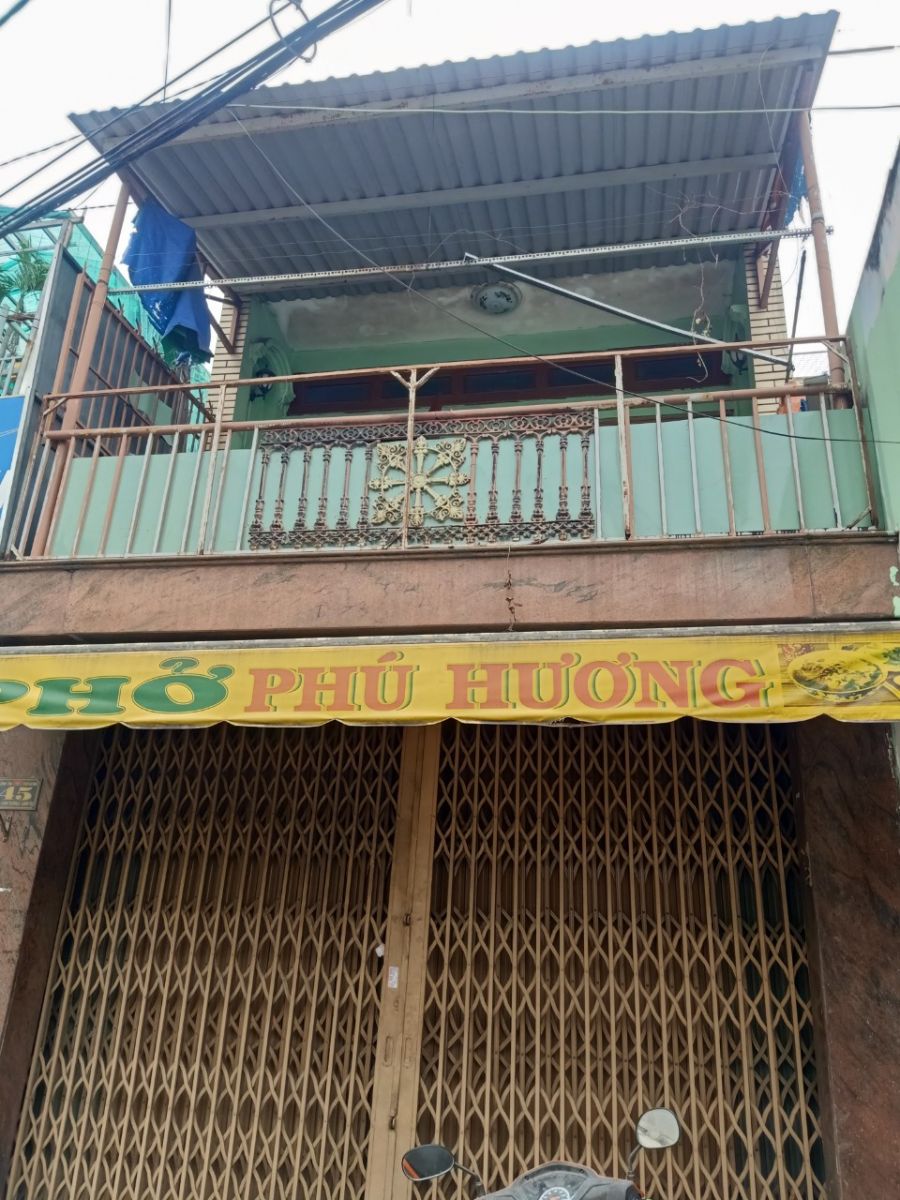 Hiện trạng nhà Bà Nga trước khi sửa chữa - 45 Mã Lò, Bình Tân