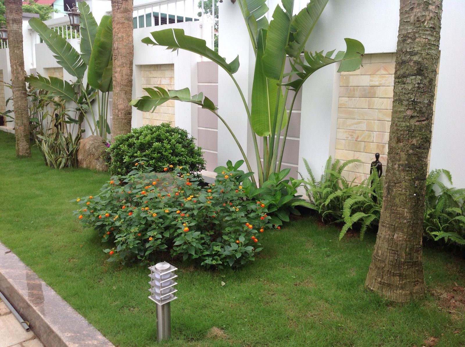 mau san vuon biet thu - www.xaydungkimanh.com