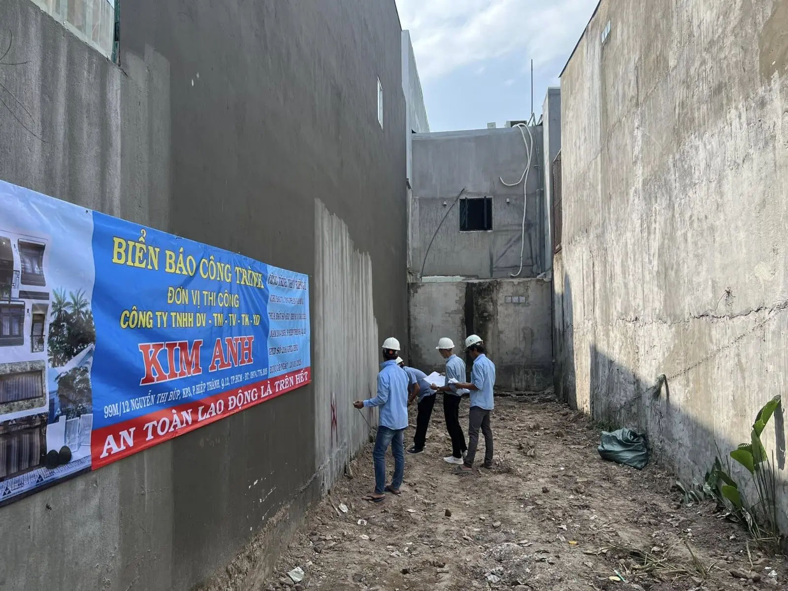 Giải ph&oacute;ng mặt bằng v&agrave; định vị tim mốc