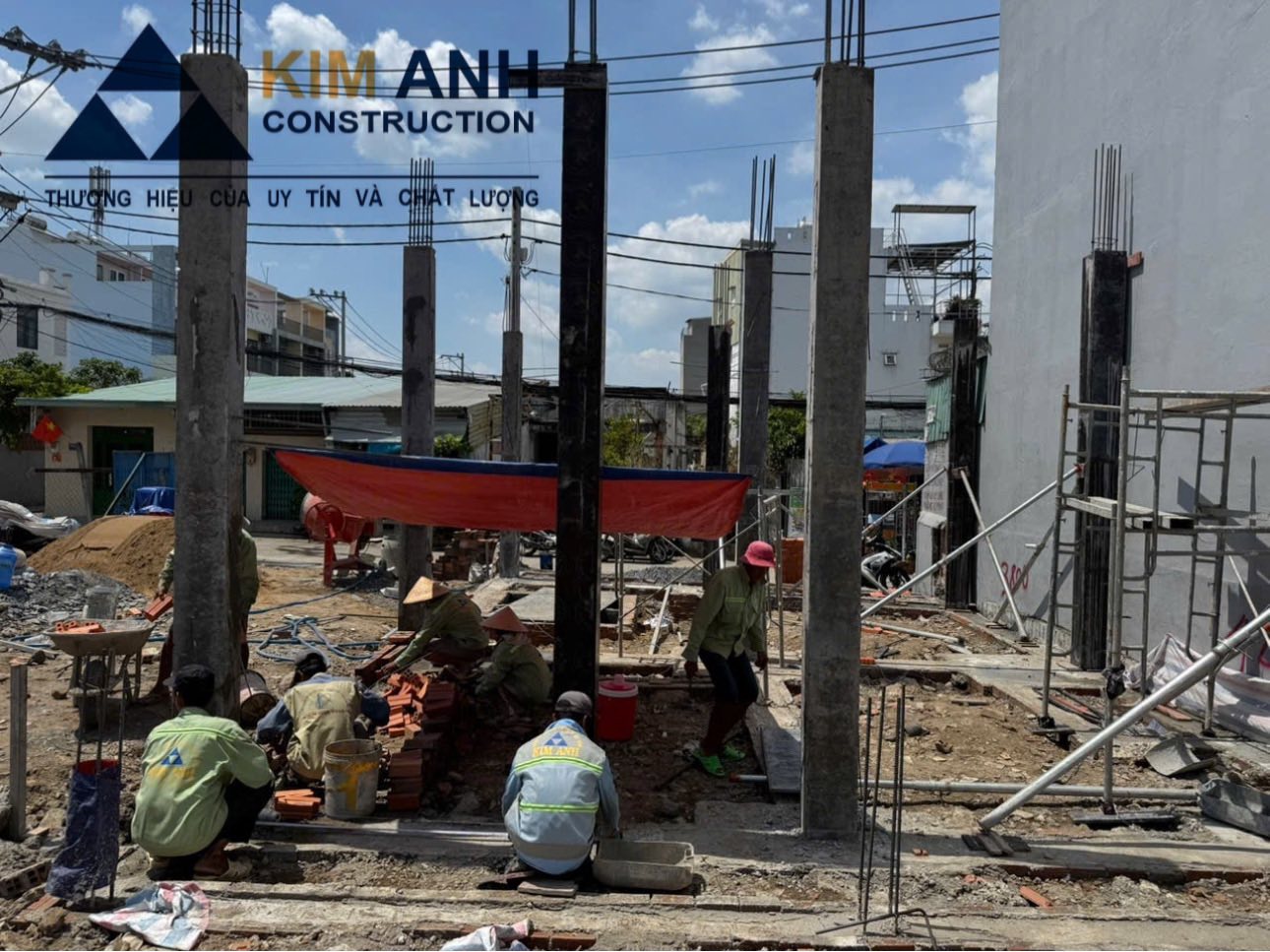 Thi công cột nhà