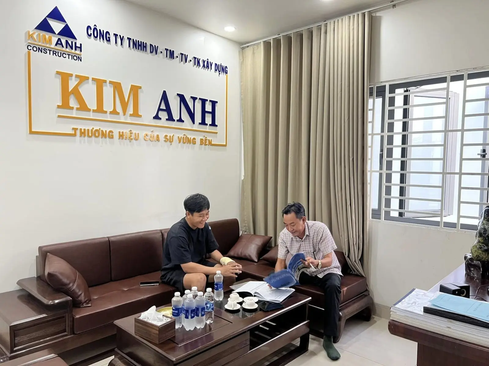 Nghi&ecirc;n cứu v&agrave; lựa chọn nh&agrave; thầu uy t&iacute;n