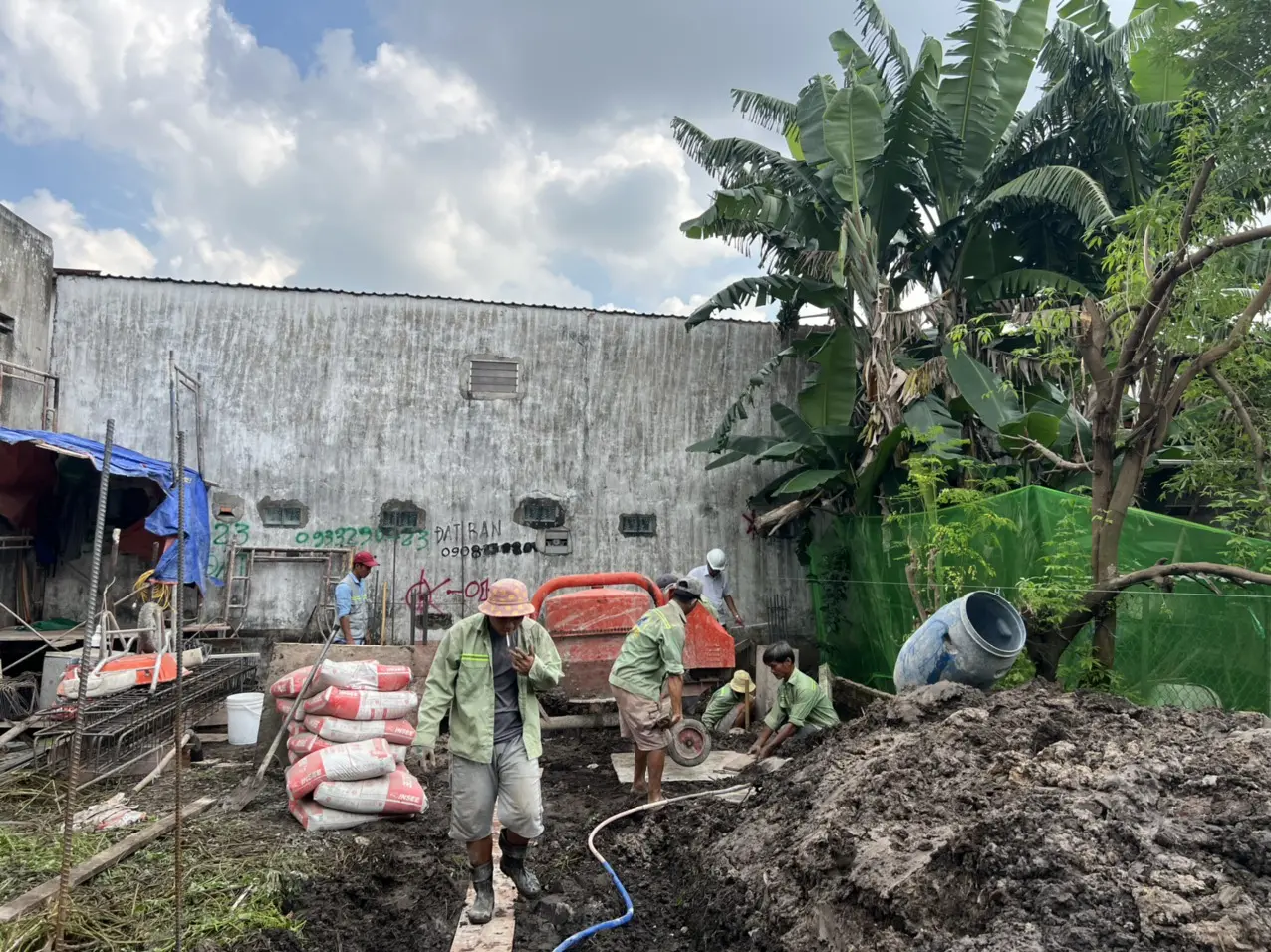 Dấu hiệu nhận biết bạn đang x&acirc;y nh&agrave; tr&ecirc;n nền đất yếu