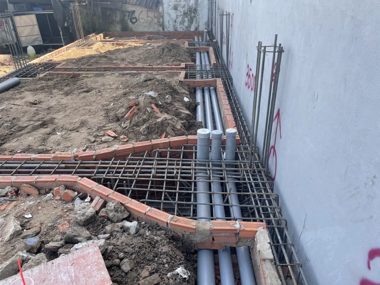 Thi c&ocirc;ng m&oacute;ng băng nh&agrave; trọn g&oacute;i T&acirc;n Ch&aacute;nh Hiệp - X&acirc;y Dựng Kim Anh